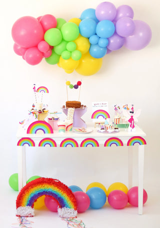 Decoração de festa tema Arco Íris montada