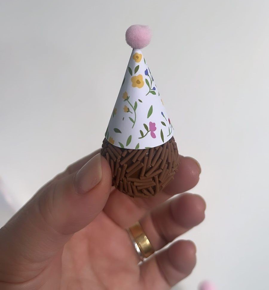 - Chapeuzinhos para doces - 10 unidades - Flores