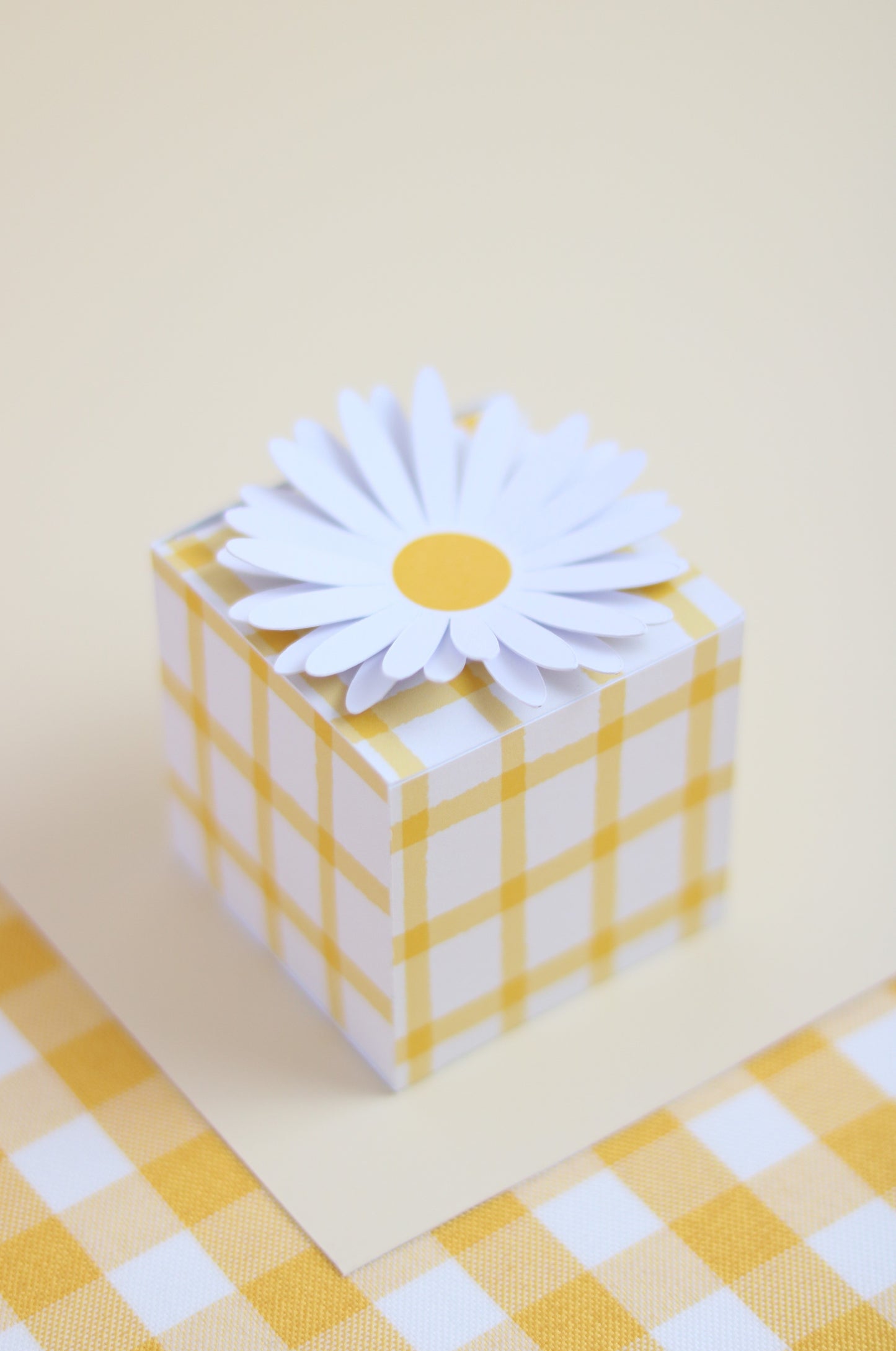 - Caixa Quadrada - 5 unidades - Tema Margaridas
