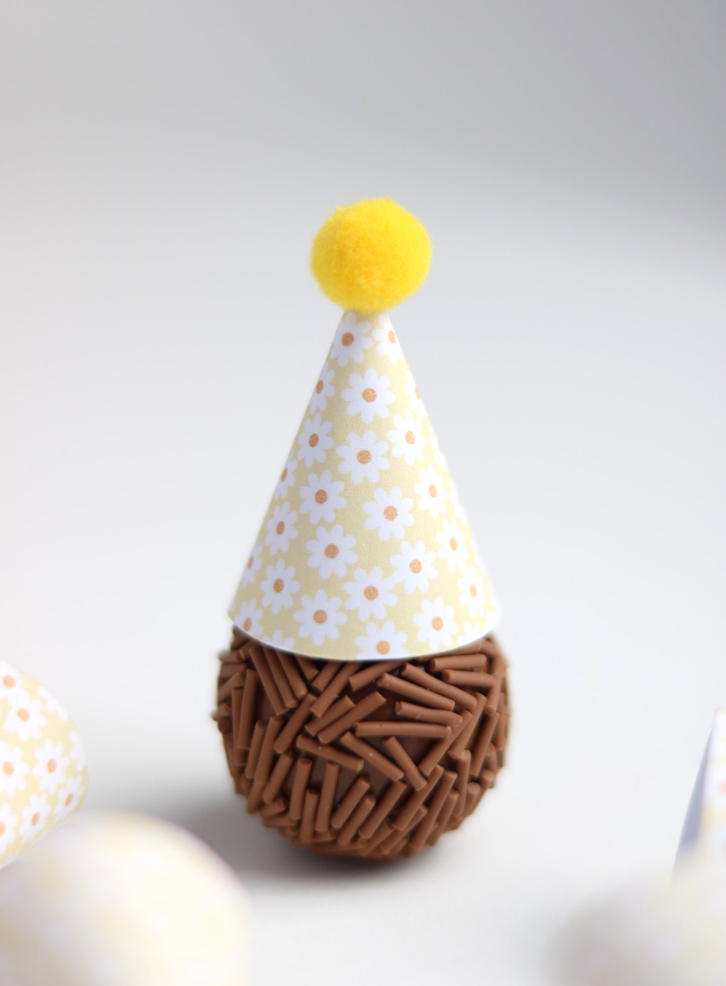 - Chapeuzinhos para doces - 10 unidades - Margaridas