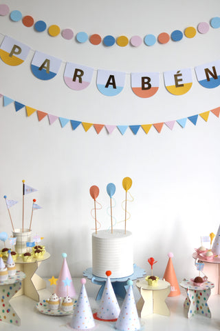 Decoração de festa tema Parabéns montada
