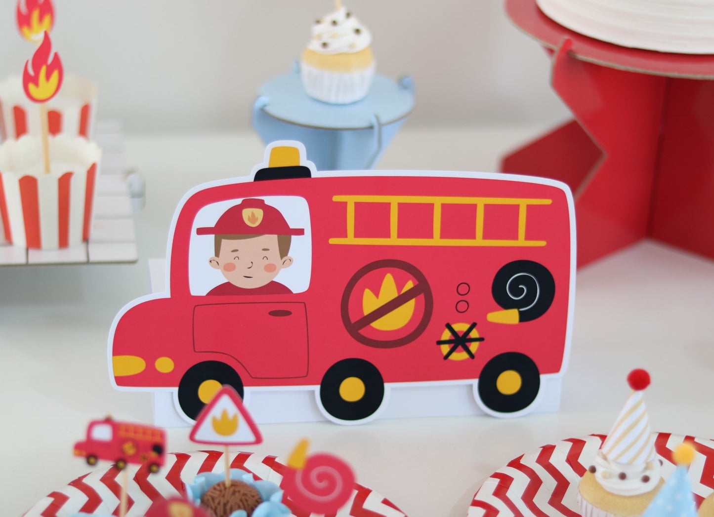 - Totem de Mesa - 1 unidade - Carro Bombeiro